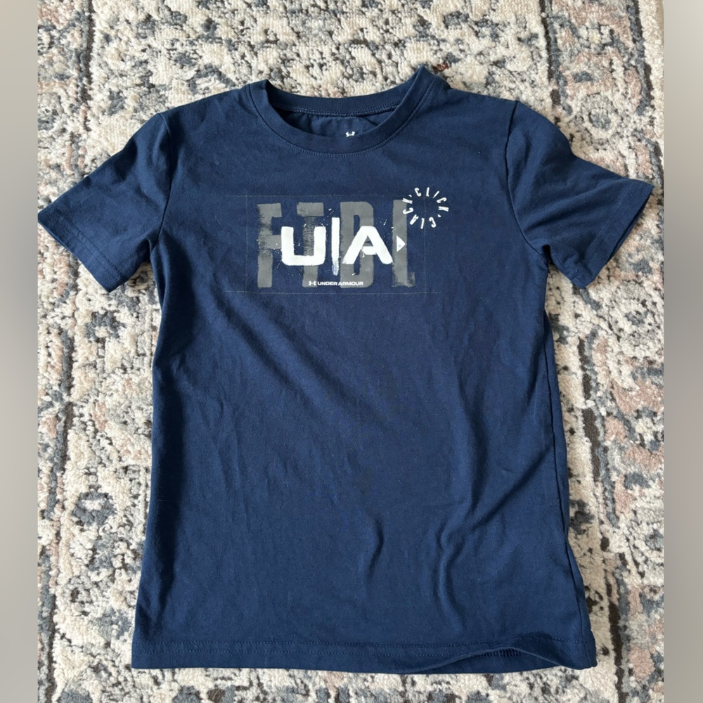 Under Armour boys size 7 tshirt NWOT